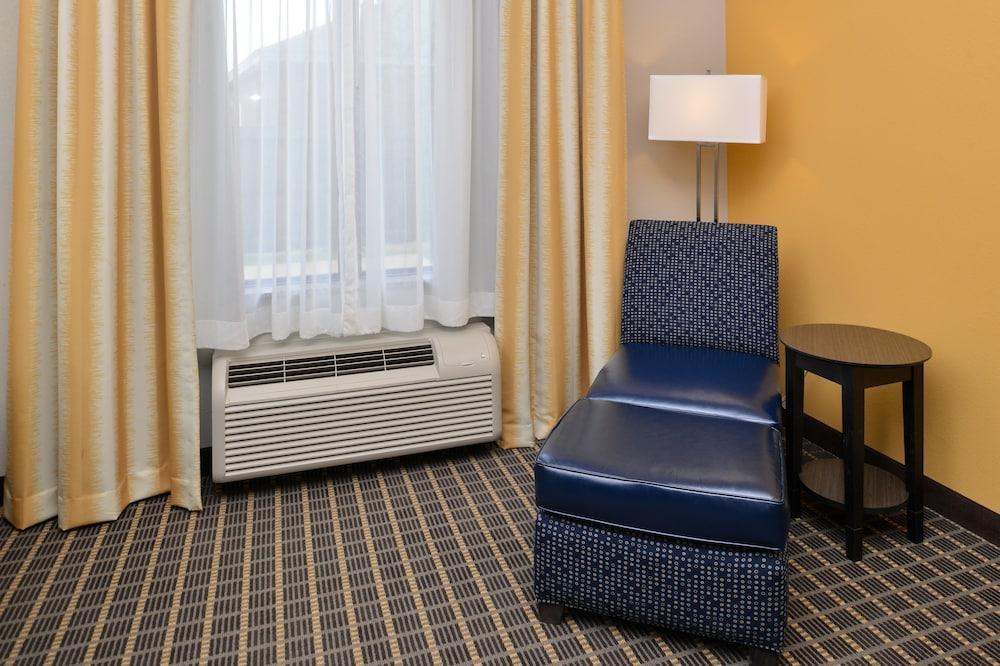 Fairfield Inn & Suites By Marriott Fort Walton Beach Hurlburt Area Exterior photo