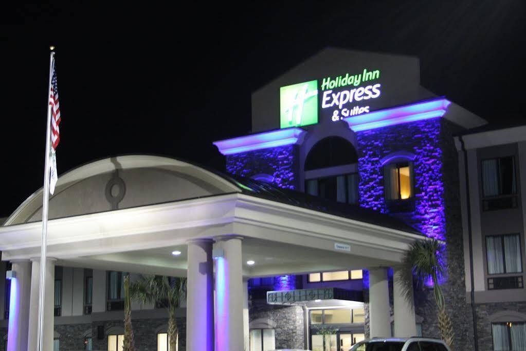 Fairfield Inn & Suites By Marriott Fort Walton Beach Hurlburt Area Exterior photo